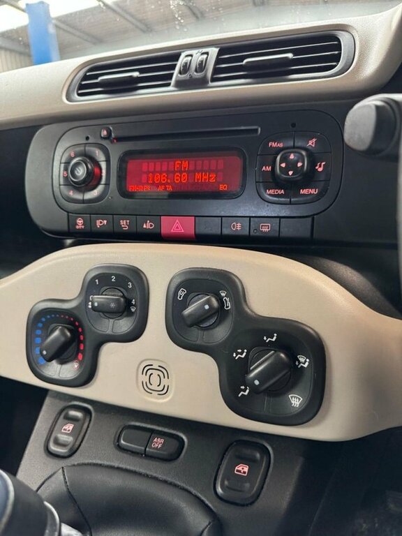 Fiat Panda Easy White #24