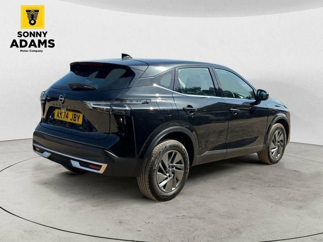 Nissan Qashqai 1.3 Dig-t Mhev Acenta Premium Suv Hybri AK74JBY Black #3