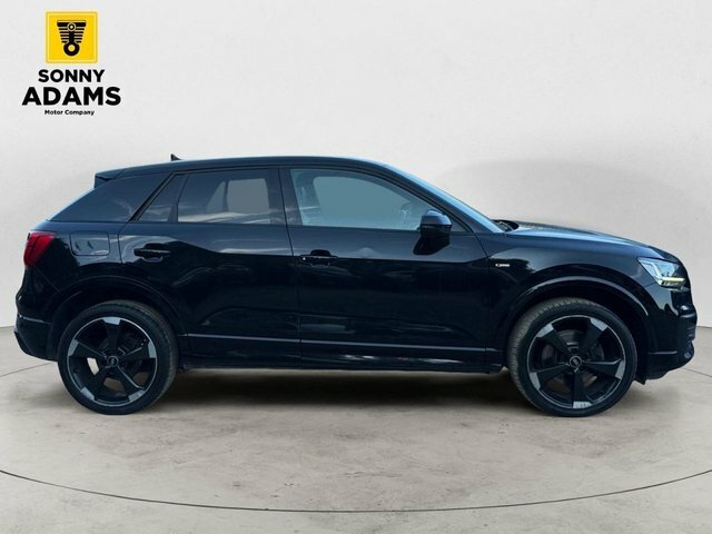 Audi Q2 1.0 Tfsi 30 Black Edition Suv Eu BN70VMJ Black #3