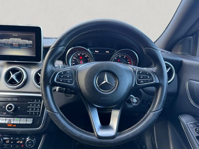 Mercedes-Benz CLA Class 2.1 Cla 200 D White #13