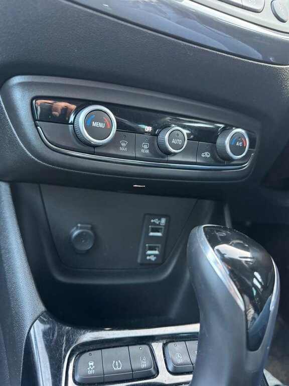 Vauxhall Crossland X Elite Blue #24