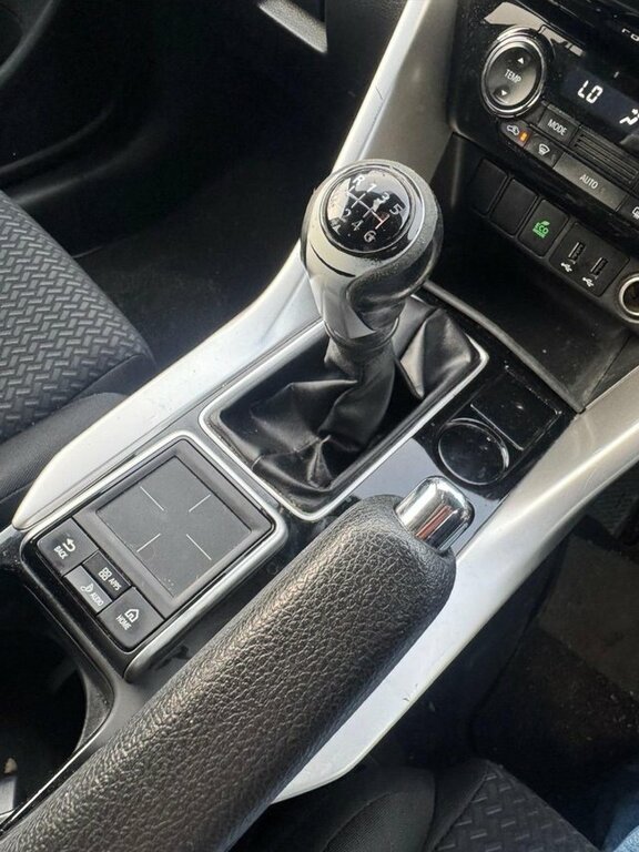 Mitsubishi Eclipse Cross Cross 1.5T 3 Cvt Euro 6 Ss Silver #23
