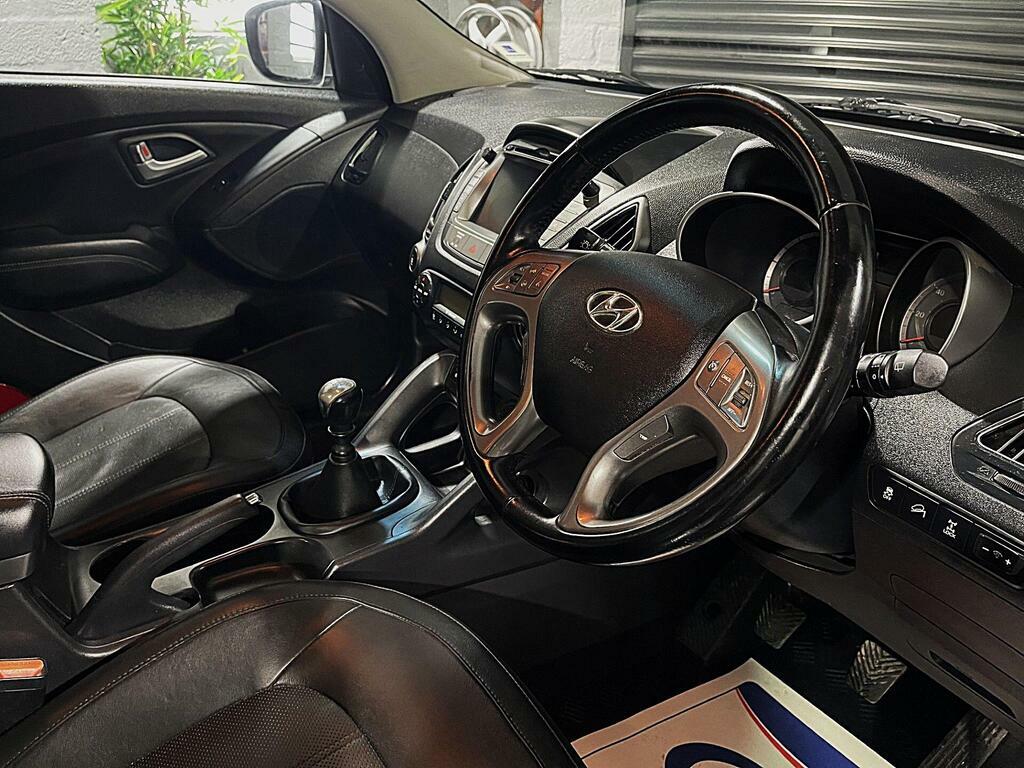 Hyundai Ix35 2.0 Crdi Premium Panorama 4Wd Euro 5 Silver #2
