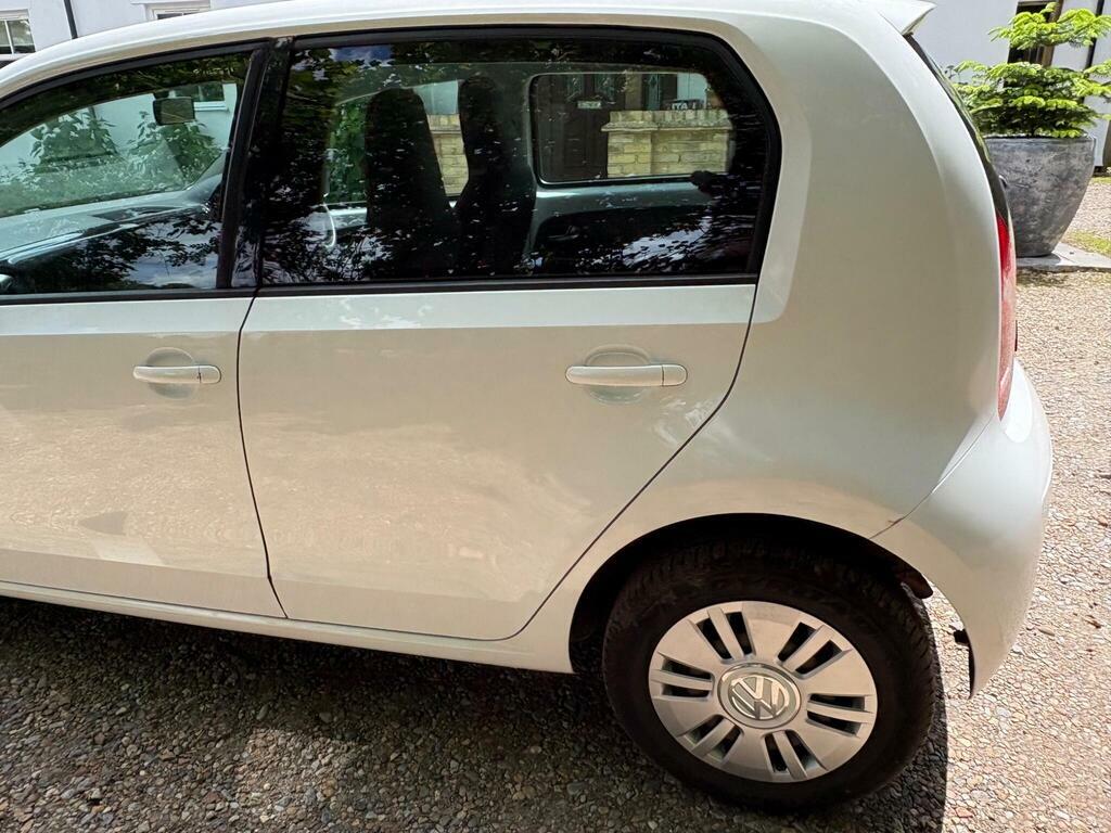 Volkswagen Up 1.0 Groove Up White #38