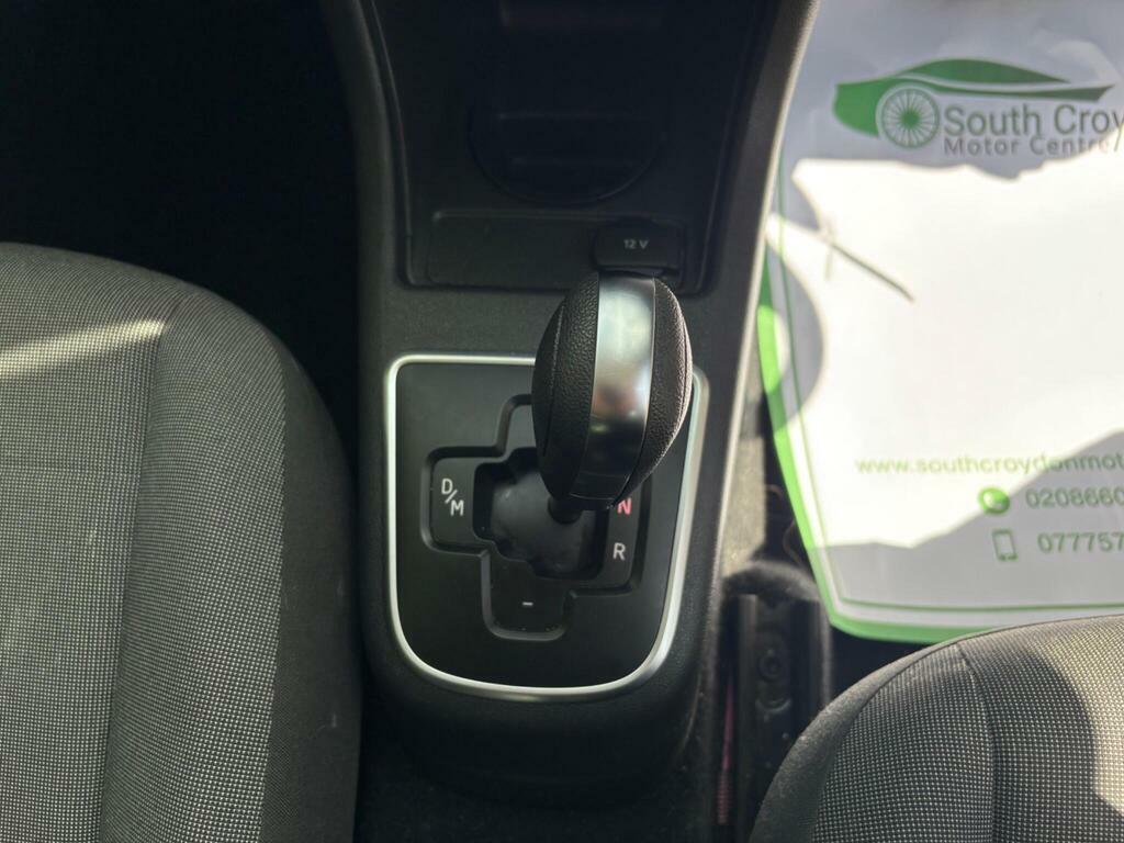 Volkswagen Up 1.0 Groove Up White #18