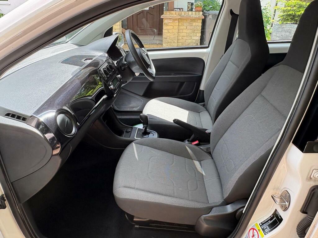Volkswagen Up 1.0 Groove Up White #35