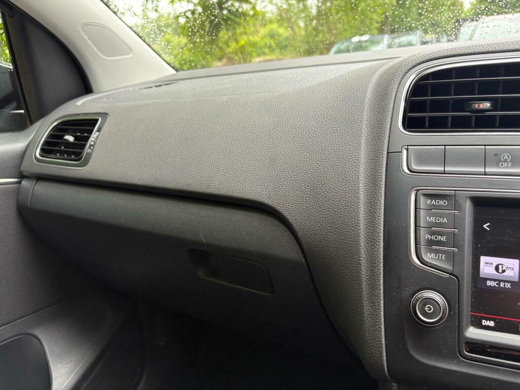 Volkswagen Polo Hatchback White #42
