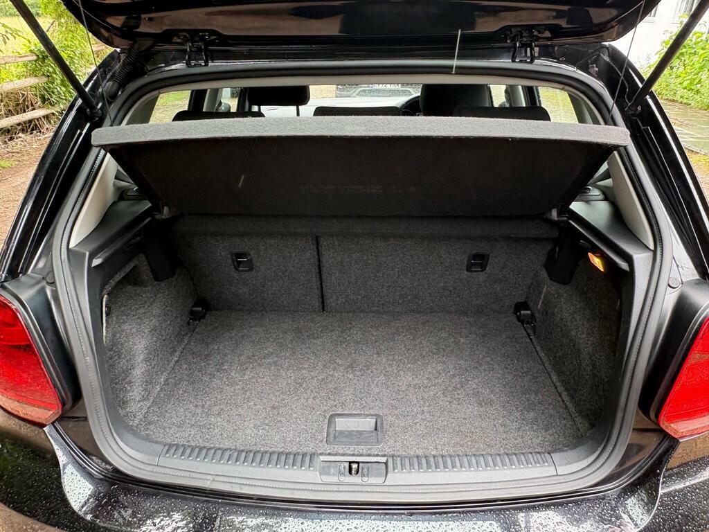 Volkswagen Polo Hatchback White #37