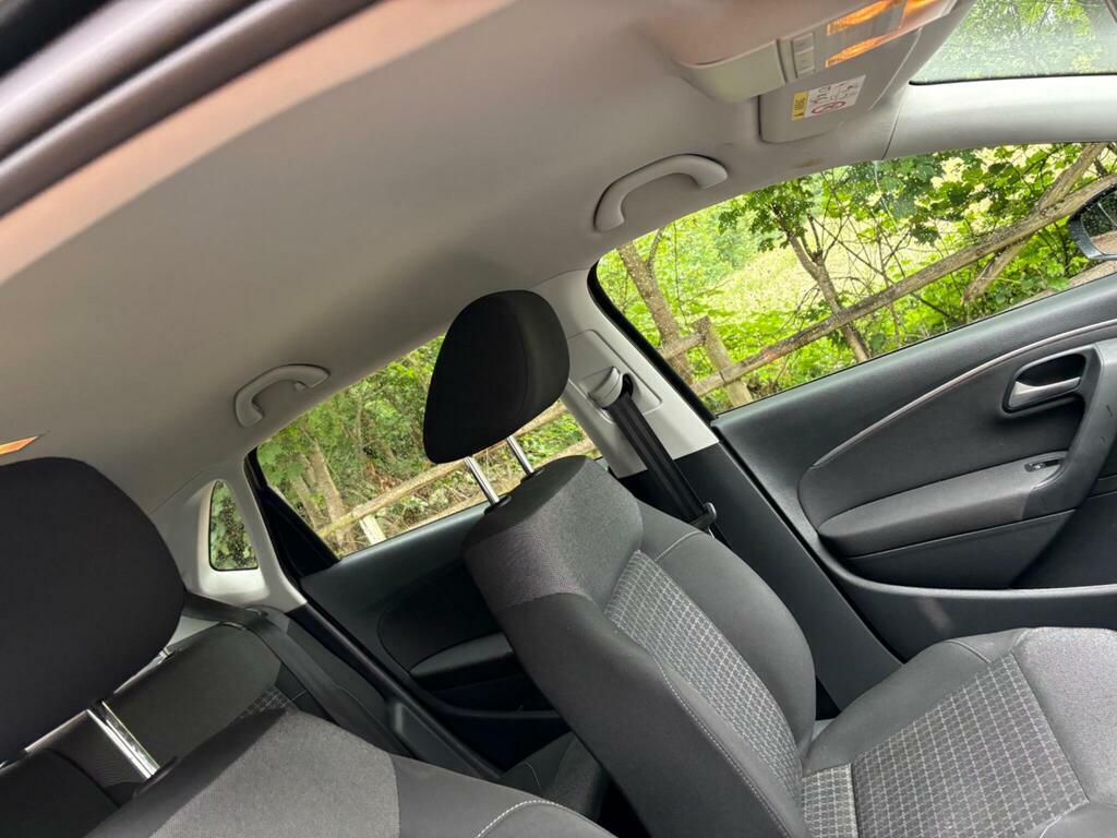 Volkswagen Polo Hatchback White #41