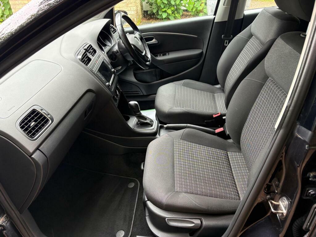 Volkswagen Polo Hatchback White #39