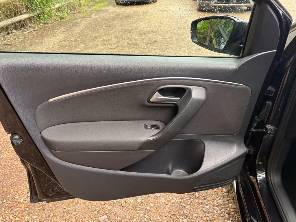 Volkswagen Polo Hatchback White #27