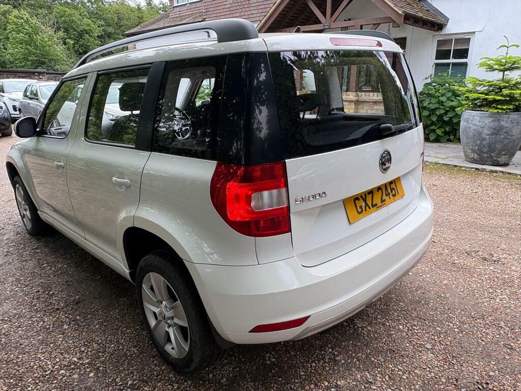 Skoda Yeti 1.2 Tsi S Dsg Euro 5 White #4
