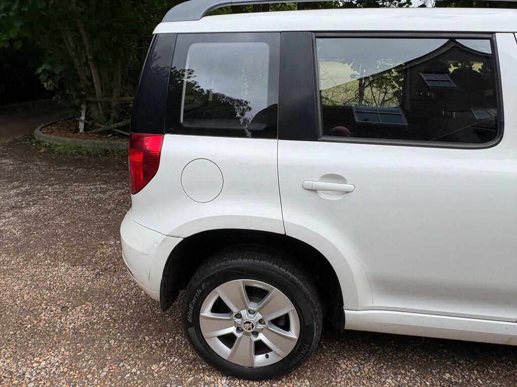 Skoda Yeti Beige #31