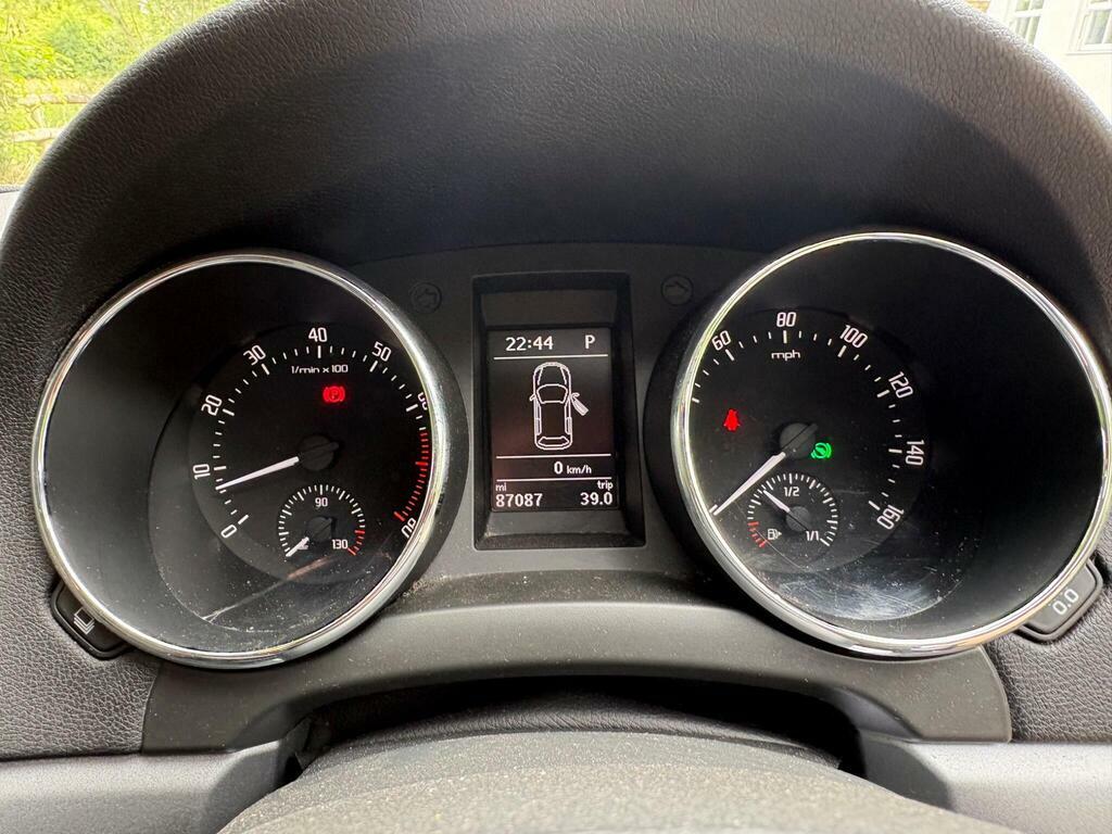 Skoda Yeti Beige #36