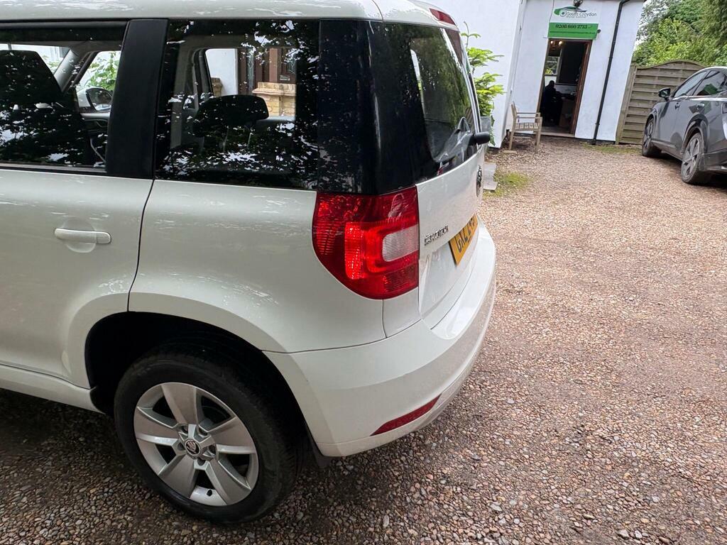 Skoda Yeti Beige #41