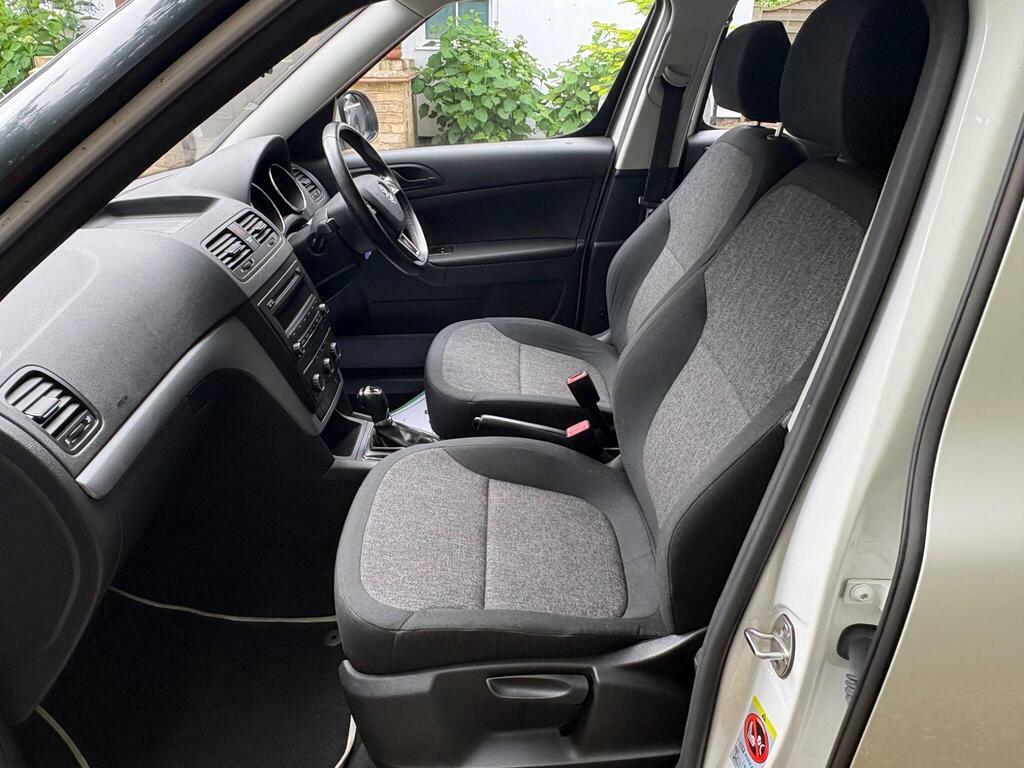 Skoda Yeti Beige #39