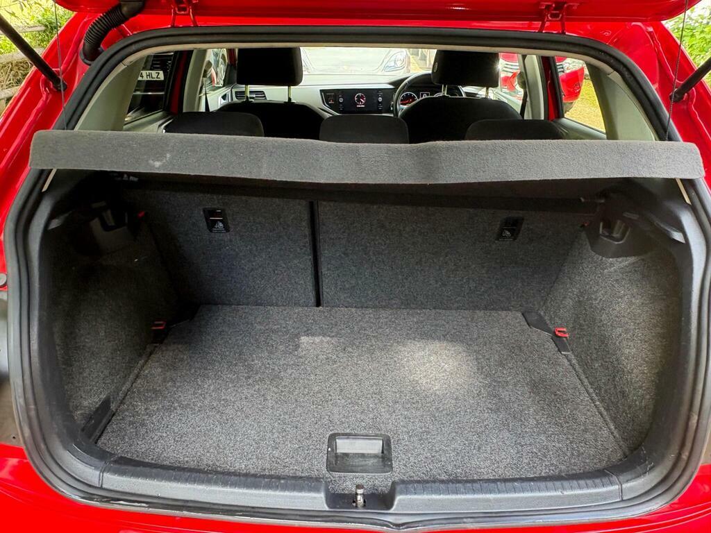 Volkswagen Polo Active Black #37