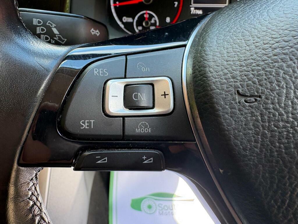 Volkswagen Polo Active Black #23