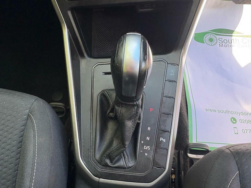 Volkswagen Polo Active Black #17