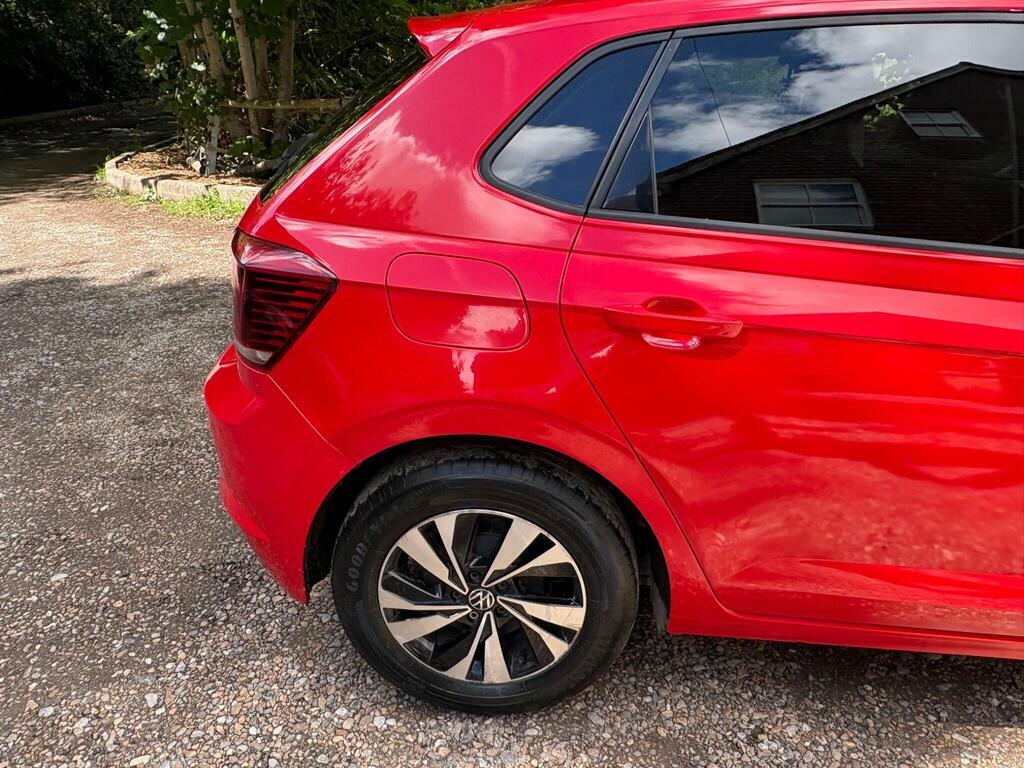 Volkswagen Polo Active Black #31