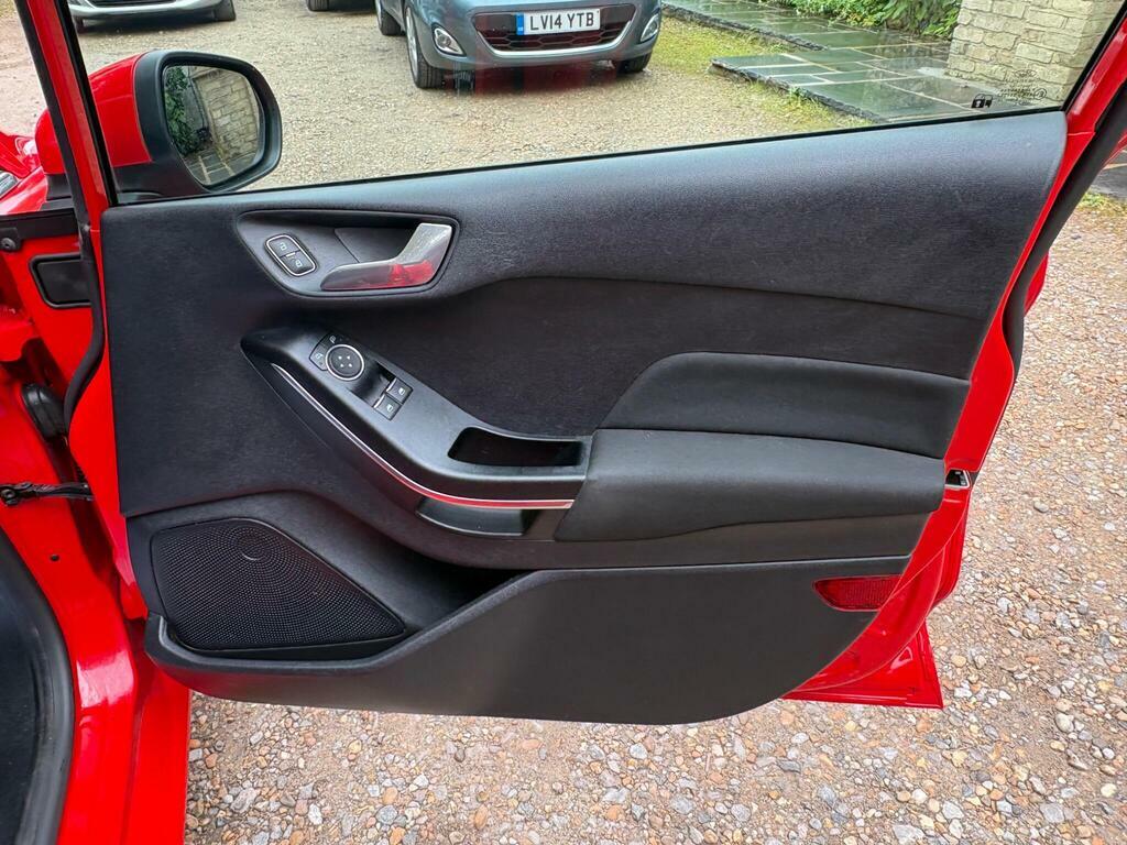Ford Fiesta Zetec 1.1 85Ps Black #31