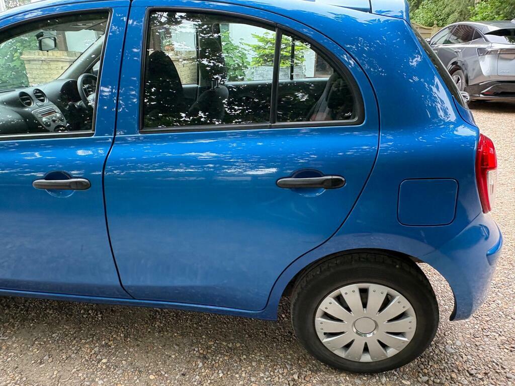 Nissan Micra Visia White #10