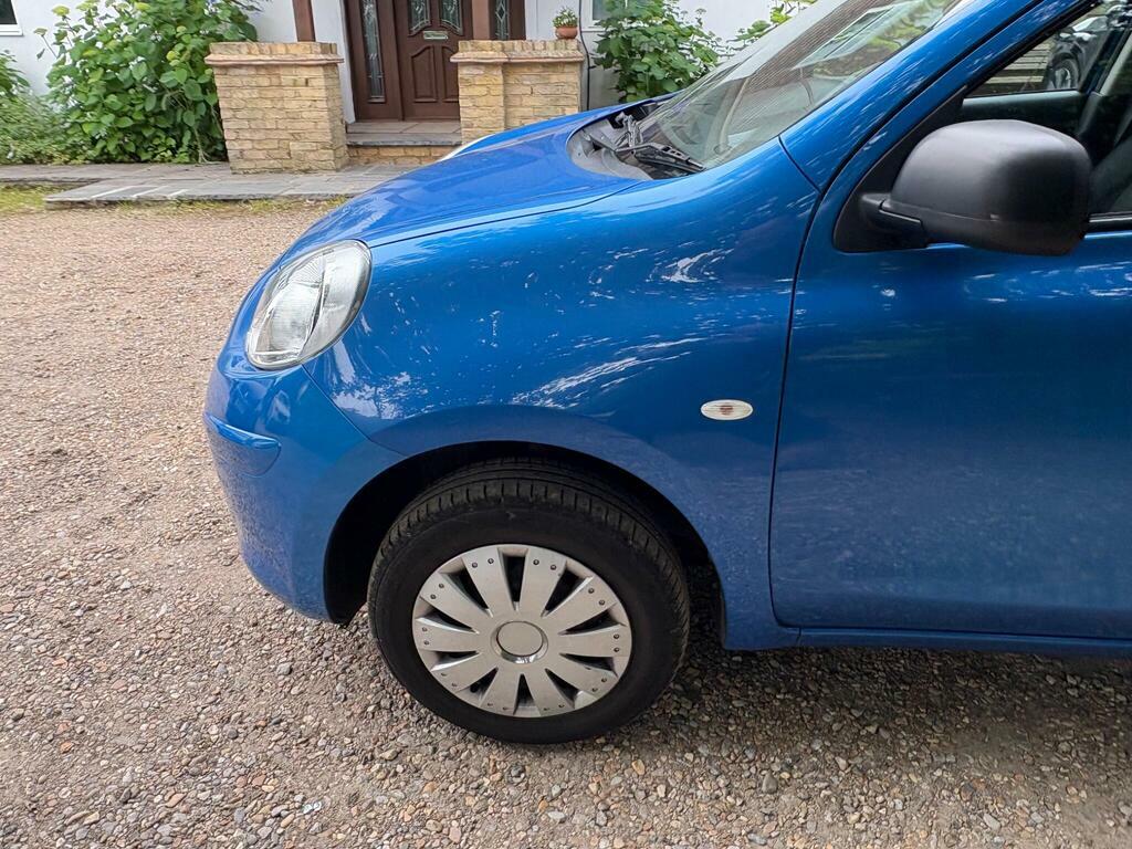 Nissan Micra Visia White #33
