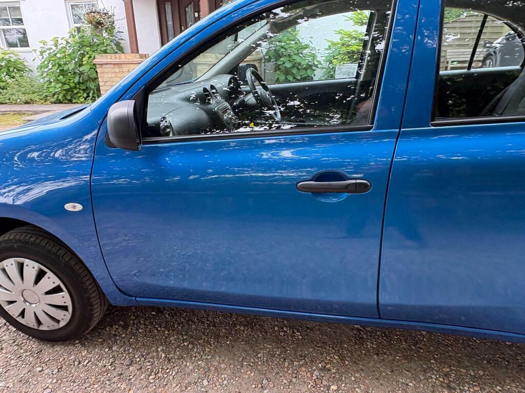 Nissan Micra Visia White #11