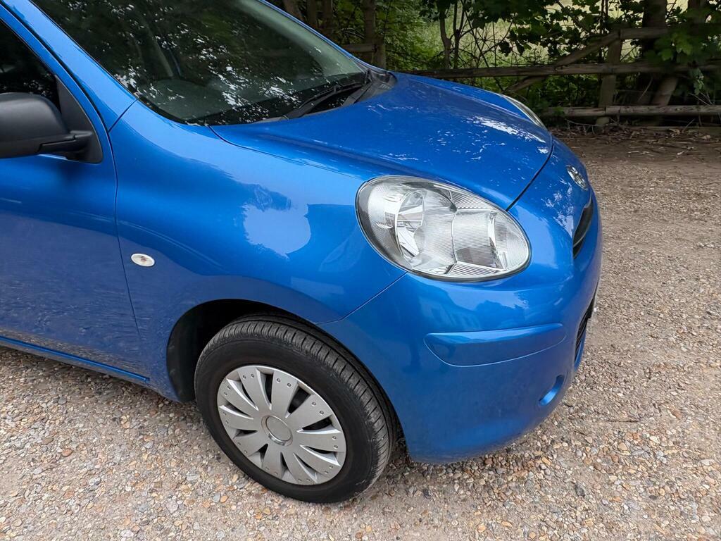 Nissan Micra Visia White #7