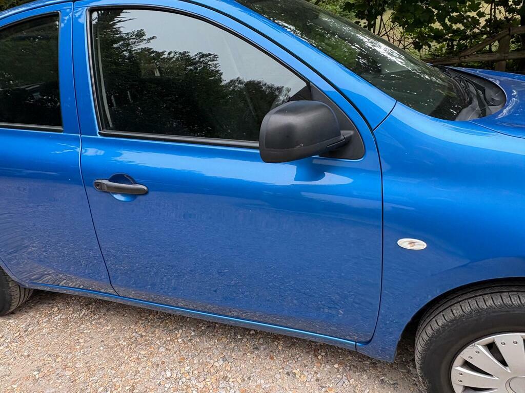 Nissan Micra Visia White #37