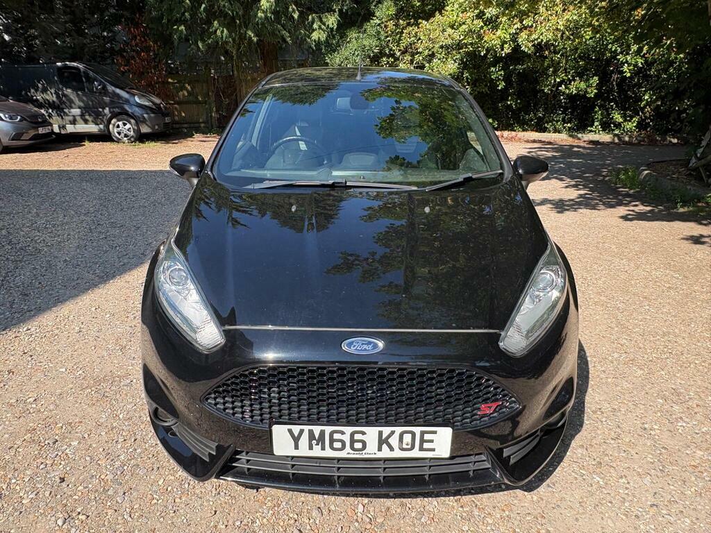 Ford Fiesta 1.6T Ecoboost St-3 Euro 6 Black #2