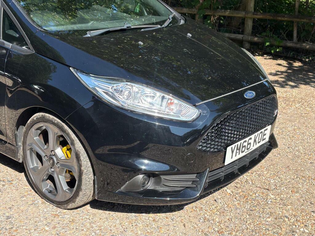 Ford Fiesta 1.6T Ecoboost St-3 Euro 6 Black #5