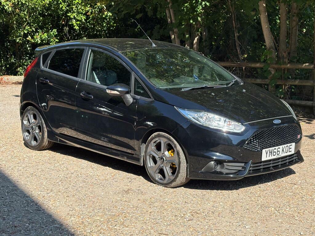 Ford Fiesta 1.6T Ecoboost St-3 Euro 6 Black
