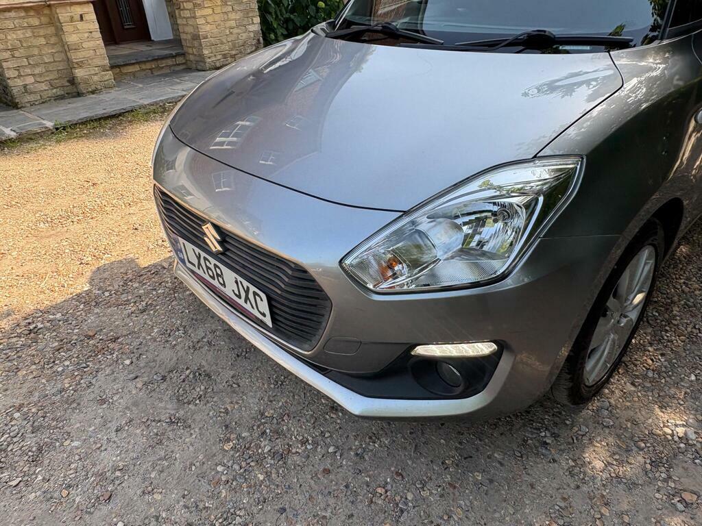 Suzuki Swift Hatchback White #41