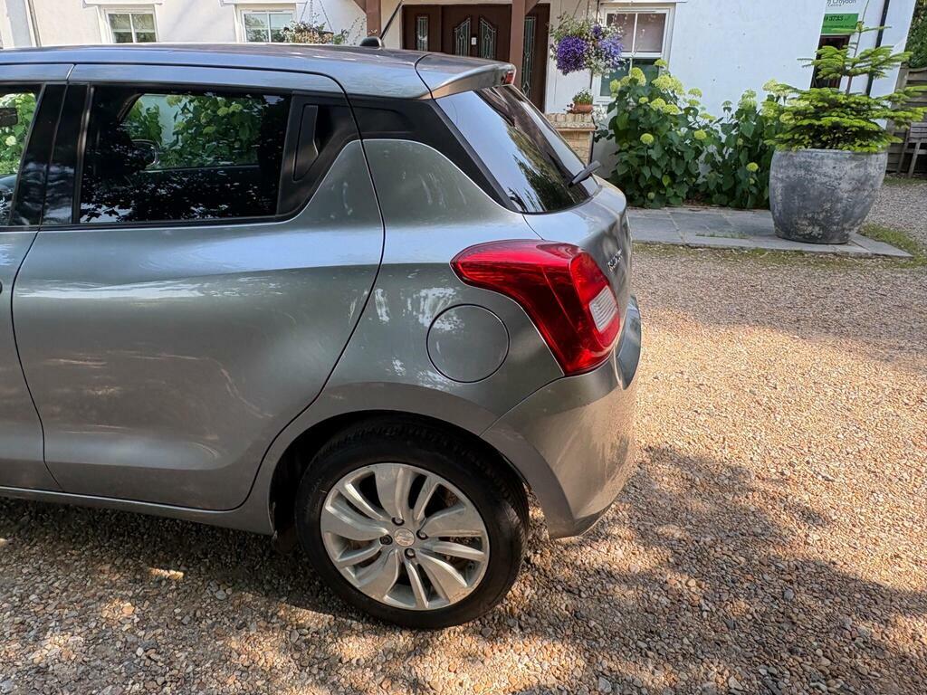 Suzuki Swift Hatchback White #30