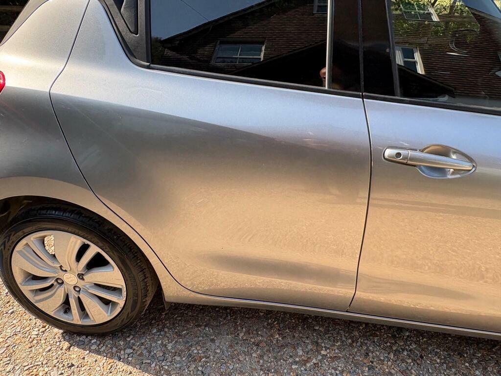 Suzuki Swift Hatchback White #40