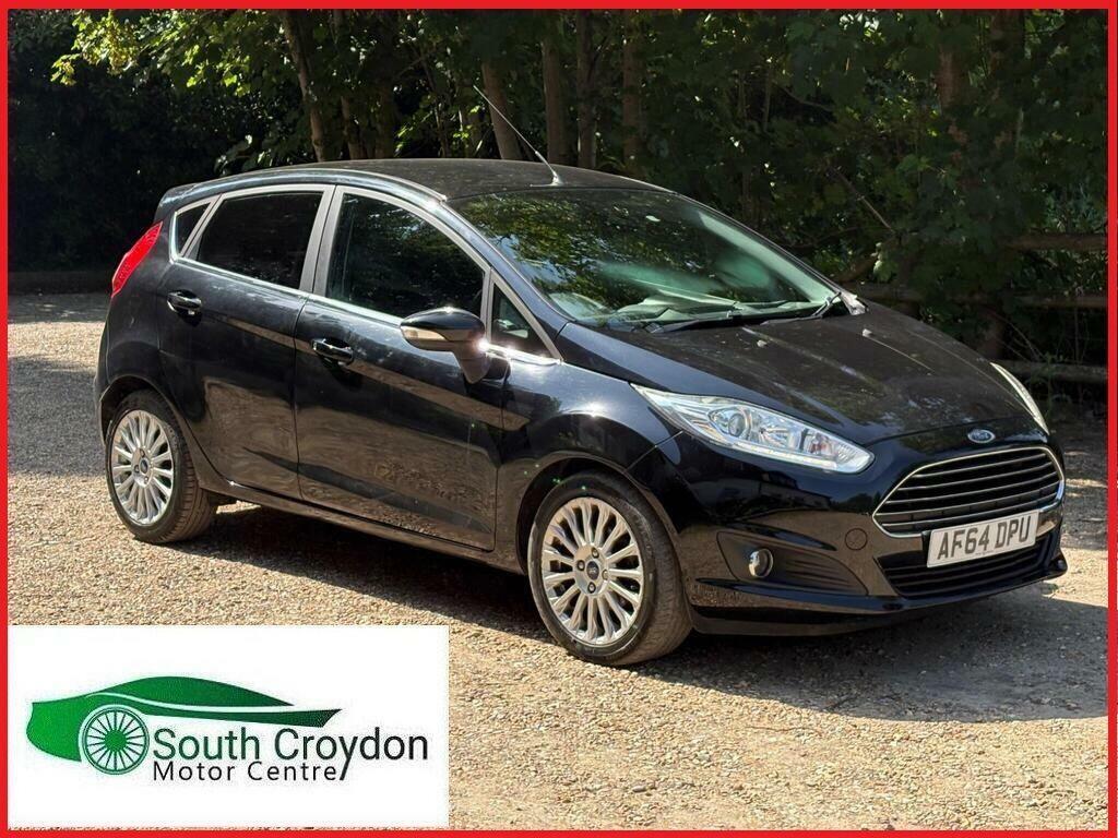 Ford Fiesta Studio Red #1