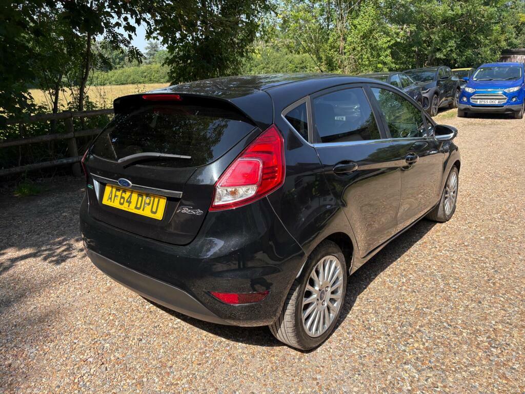 Ford Fiesta Studio Red #14