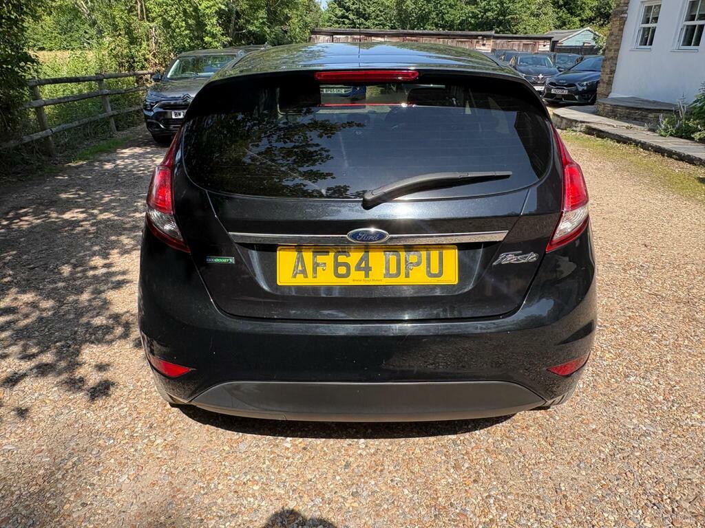 Ford Fiesta Studio Red #10