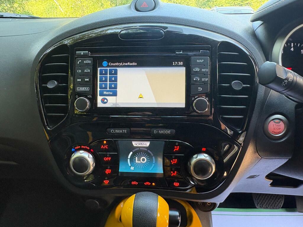 Nissan Juke N-connecta Dig-t Red #31