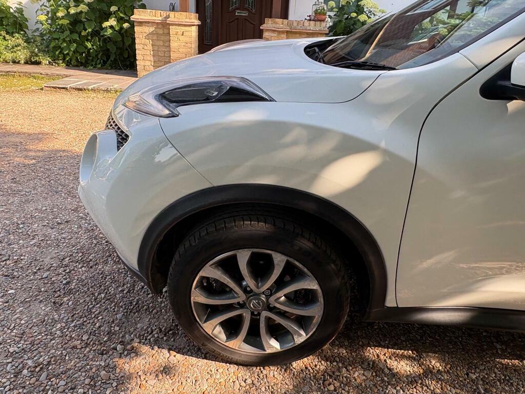 Nissan Juke N-connecta Dig-t Red #30