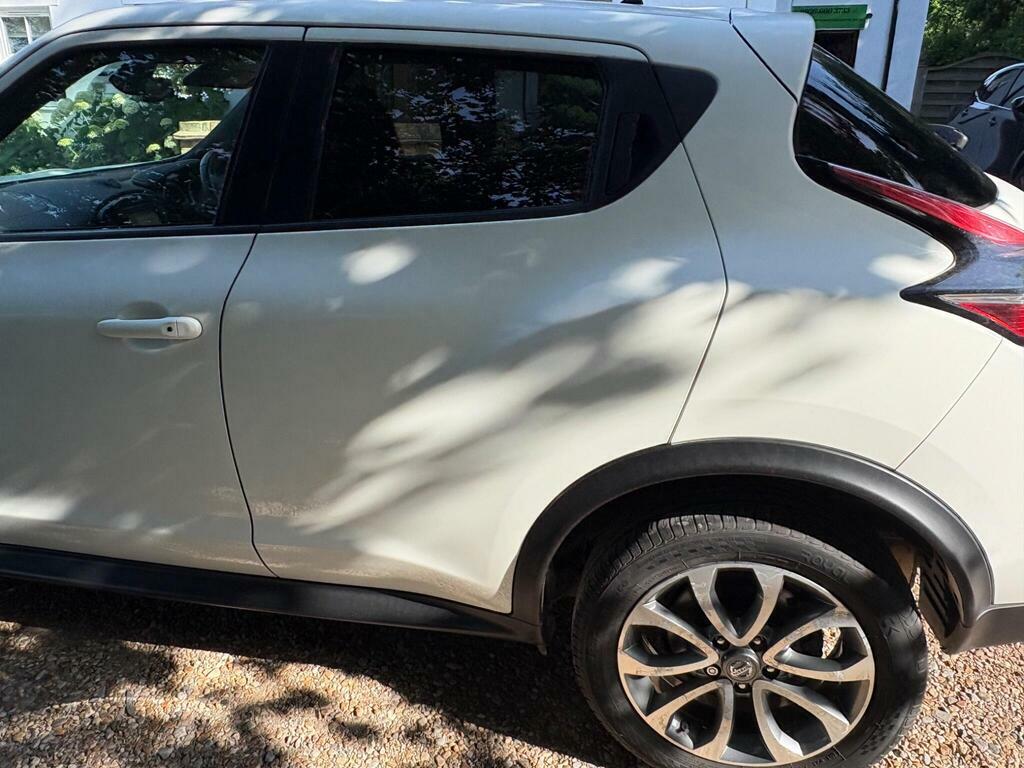 Nissan Juke N-connecta Dig-t Red #29