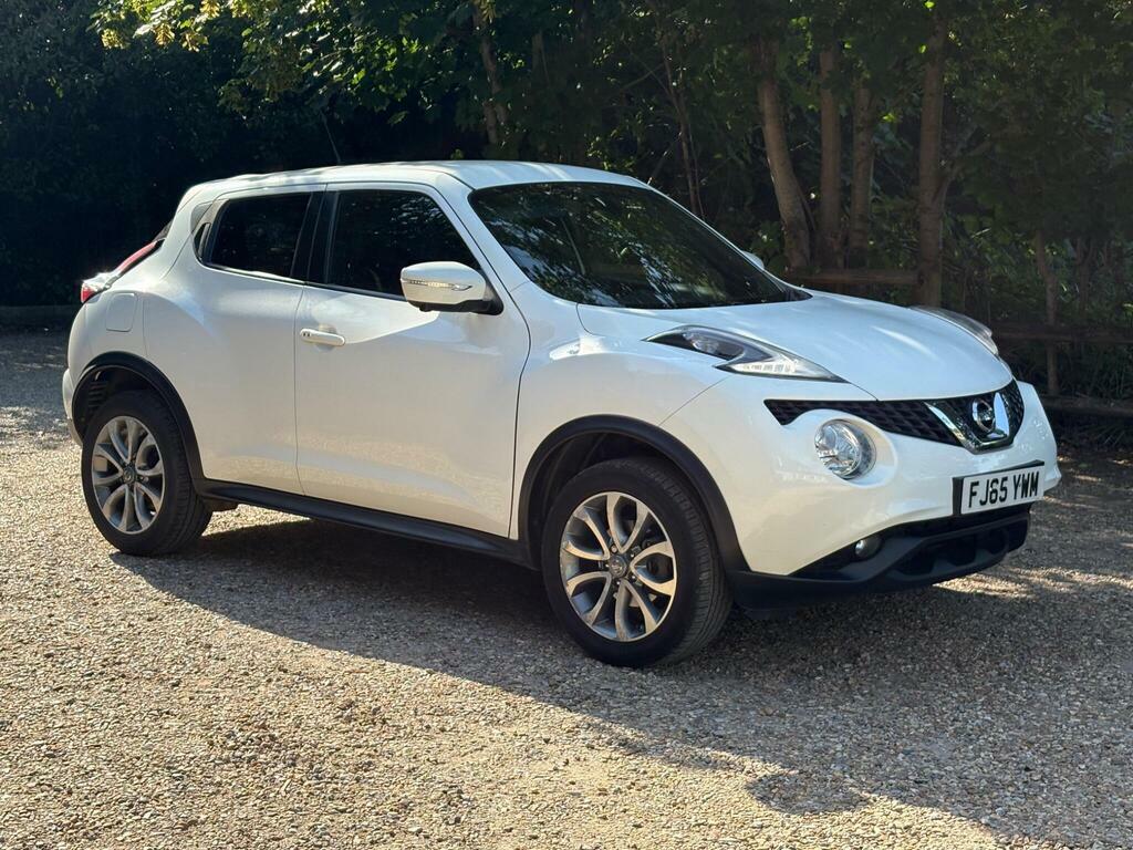 Nissan Juke N-connecta Dig-t Red #1