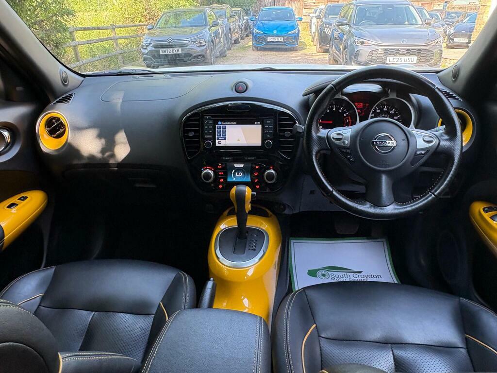 Nissan Juke N-connecta Dig-t Red #15