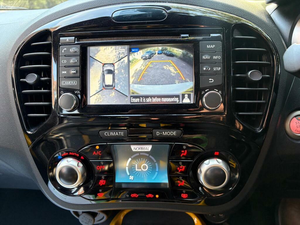Nissan Juke N-connecta Dig-t Red #32