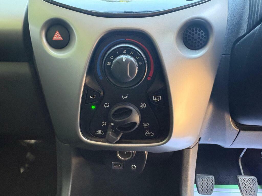 Citroen C1 1.0 Vti Feel Grey #21