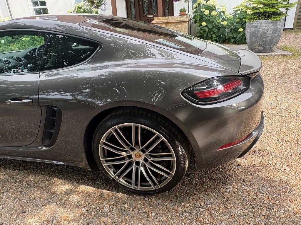 Porsche 718 Cayman 718 Cayman S Black #25