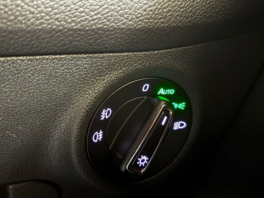 Skoda Kodiaq 2.0 Se Tdi Scr Dsg 148 Bhp White #26