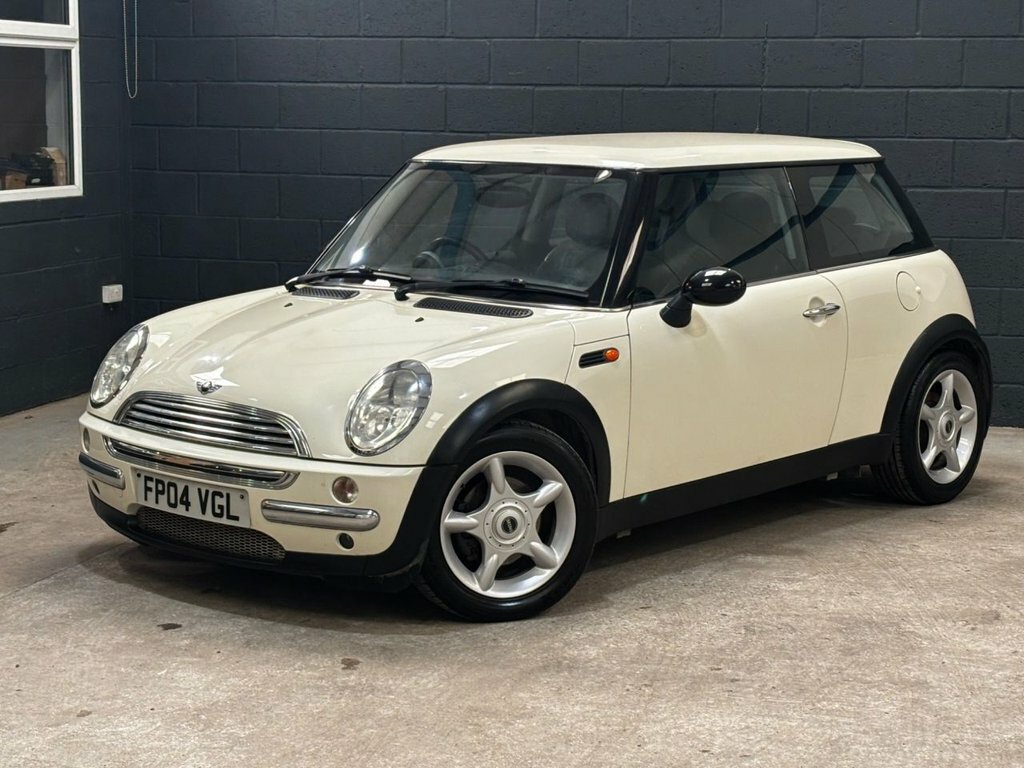 Mini Hatch Cooper 3D-1 Owner From Red #5