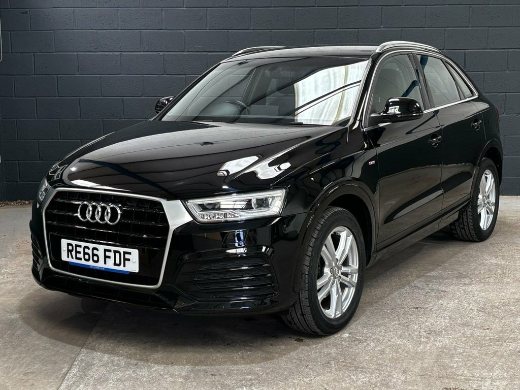 Audi Q3 2L S Line Black #4